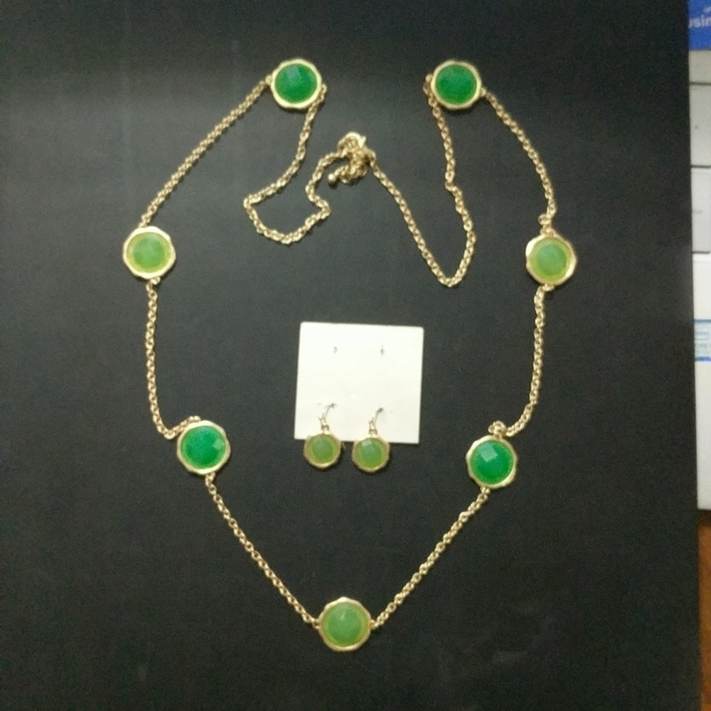 Gold Tone Faceted Green Crystal Statement Necklace and Earrings Set
